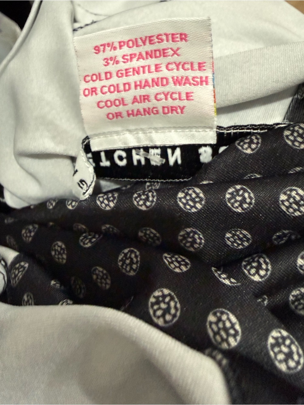 Gretchen Scott Jersey Mandarin Dress in the "Hooplah" print. Size Large Resort - Picture 6 of 8
